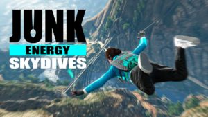 Un personnage de GTA Online effectuant un saut en parachute Junk Energy.