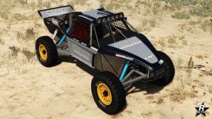 Le Vapid Ratel disposant du motif "Vapid Motorsports". Avec se motif, les arêtes du véhicule sont de couleur noire, et le logo de la marque de cette voiture se trouve un peu partout sur la carrosserie.
