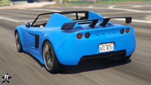 L'arrière de la Coil Voltic dans sa version décapotable, la voiture est de couleur bleu