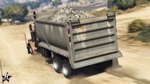 L'arrière du camion JoBuilt Rubble