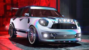 La voiture Weeny Issi rallye, elle dispose de modifications Hao's Special Works