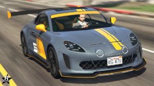 Vue de devant de la Toundra Panthere, elle est grise et dispose d'un motif de course avec une bande jaune sur le capot et un flocage sur les portes