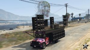 La face avant du Bus de festival de chez Vapid