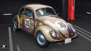 Le motif "Rouille" qui revêtit un aspect de rouille sur la carrosserie ainsi qu'un vinyle de course sur la BF Weevil