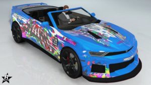 Le motif "Course Arrow Gasoline" appliqué sur le véhicule Declasse Vigero ZX décapotable