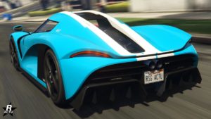 Vue arrière de la Överflöd Entity MT, elle est de couleur bleu clair et dispose du motif "Doubles bandes blanches" sur sa carrosserie