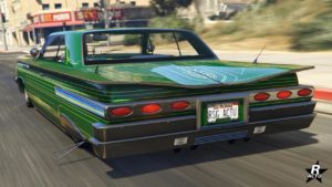 La Declasse Voodoo Custom vue de derrière, la voiture est de couleur verte