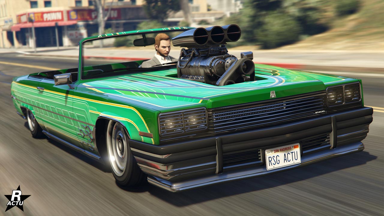 GTA Online - Mise à jour Pack Special Été à Los Santos - Vehicules - Grosses cylindrees - Albany Manana Custom - Image 2 - 1280p x 720p - Qualité 50% - Picture by Rockstar Actu Vue de l'avant de la Albany Manana Custom, la voiture Benny's est de couleur verte et elle a le bloc moteur qui sort de son capot