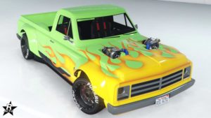 Le motif "Flammes jaunes" sur la voiture Declasse Yosemite Drift dans le jeu vidéo GTA Online. Sur le pare-chocs avant, les ailes latérales et le capot, plusieurs flammes jaunes et oranges s'y trouvent