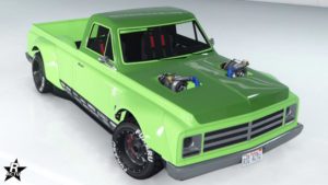 Le motif "Pro du circuit" sur le bolide Declasse Yosemite Drift. Ce skin représente un carré gris sur toute la surface du capot ainsi que des noms de marques sur les bas de caisses