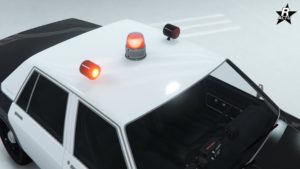 L'avertisseurs lumineux custom 4 sur le toit de la voiture de police