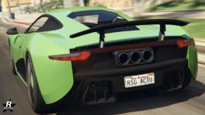 L'arrière de l'Ocelot XA-21, la voiture de GTA Online est peinte en verte lime et 3 pots d'échappement ronds se trouvent les uns à côté de l'autre au centre au-dessus d'un diffuseur arrière en carbone.