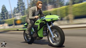L'avant de la Pegassi Oppressor Mk 1, la moto de GTA Online est peinte en vert.