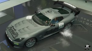 Décalcomanie de course "Course Trickster" sur la Bravado Banshee GTS, la voiture porte le numéro de course 29.