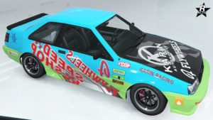 La Karin Futo recouvert du vinyle "Dérapage contrôlé" sur sa carrosserie dans le jeu vidéo GTA Online.