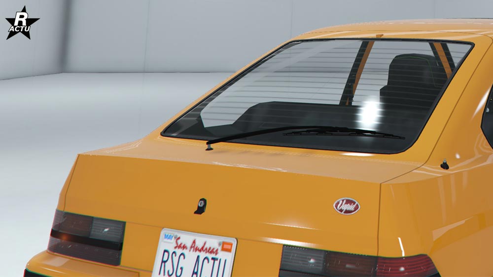 Vue arrière de la voiture Vapid Uranus LozSpeed dans GTA Online, elle ne dispose d'aucun aileron. 
