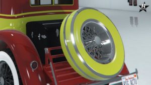 Roue de secours couverte