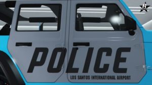 Image rapprochée sur les portières de la voiture lorsqu'elle est équipée du motif "LSPD (Aéroport)"