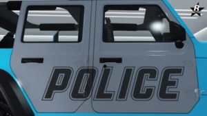 Logo "LSPD (discret)" qui ajoute sur les portière du véhicule l'inscription "Police" en noire.