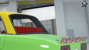 Aileron arrière avec autocollants