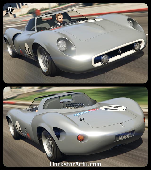 Voiture ancienne de collection Ocelot Swinger sur une route du jeu vidéo GTA Online. Le véhicule est peint en gris métallisé et possède quelques décalcomanies de course, un rond blanc avec le chiffre "14" en noir à l'intérieur. À l'arrière de la voiture britannique, on peut apercevoir le moteur à travers la lucarne arrière.