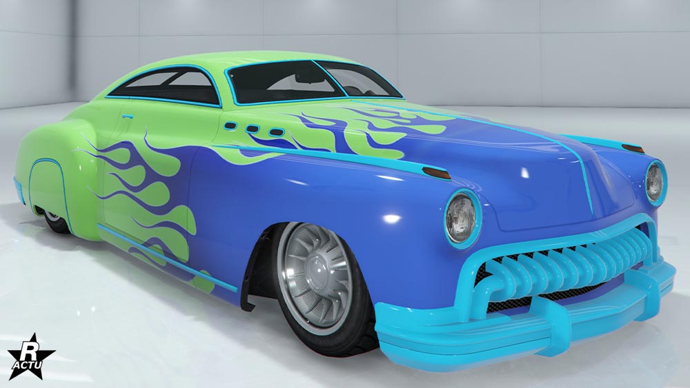 Décalcomanie de "Flammes bleues" sur la grosse cylindrée américaine Albany Hermes dans le jeu GTA Online, il s'agit d'un motif de flammes de nuances de bleues qui recouvrent une grande partie de l'avant du véhicule.