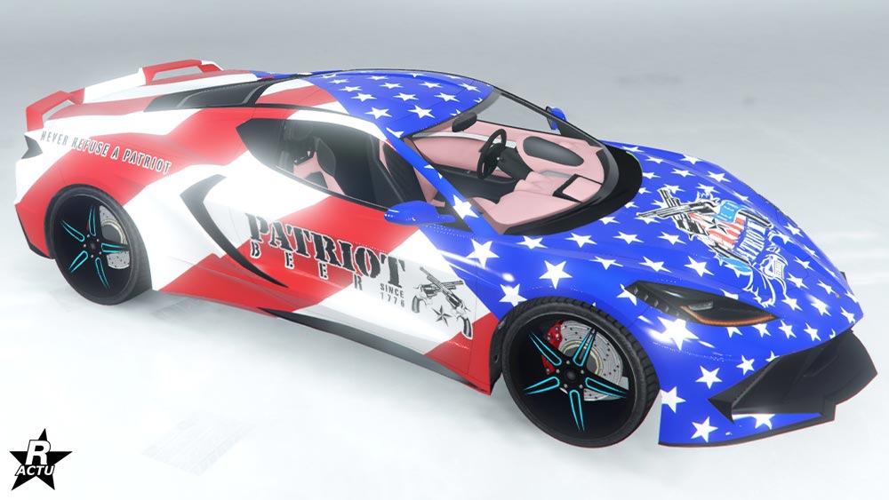 Décalcomanie "Bière Patriot" sur la carrosserie de la Coquette D10. Le skin ajoute un motif de drapeau américain sur la carrosserie, ce qui est, l'identité visuelle de la marque fictive "Bière Patriot" dans le jeu vidéo GTA Online.