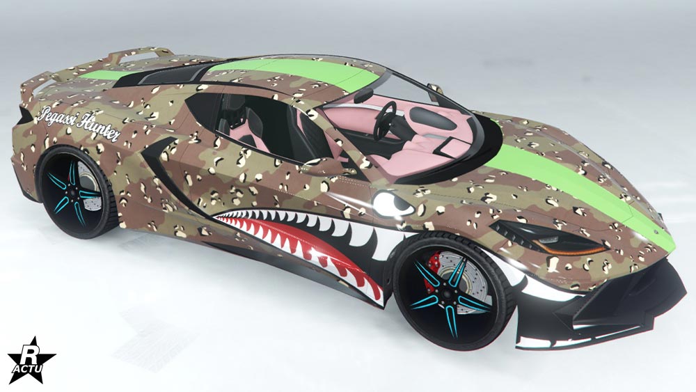 Skin "Chasseur Pegassi" sur le véhicule. Il s'agit d'un motif représentant un camouflage militaire avec une décalcomanie d'aviateur sur les côtés latéraux, où une décalcomanie de requin est présente.