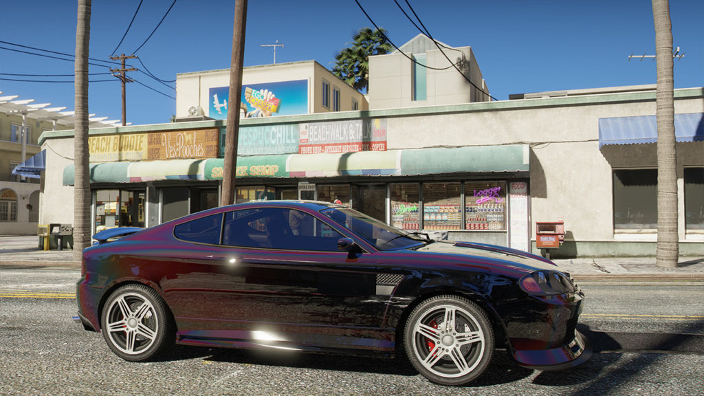 Des commerces et une voiture de profil sous la luminosité améliorée du mod graphique NaturalVision Enhanced pour GTA 5.