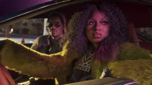 Real Dimez et son amie en voiture.