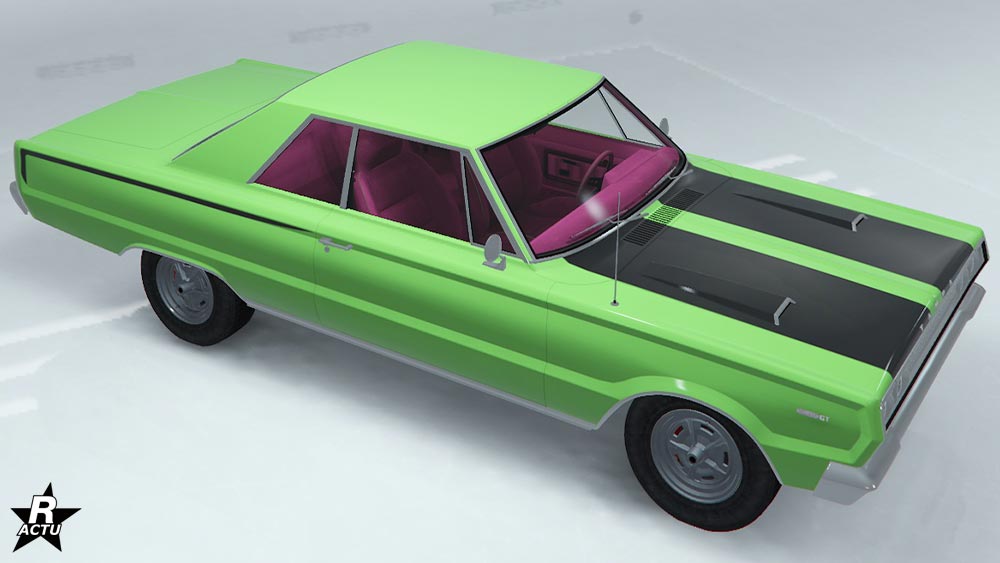 Autocollant "Bandes de course" sur la carrosserie de la Tampa GT. Il s'agit d'une décalcomanie de deux bandes noires larges sur le capot.