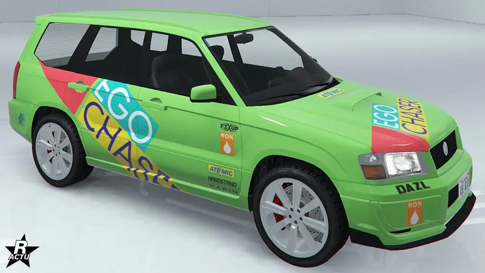 Autocollant "Autosport Ego Chaser" qui ajoute sur la carrosserie du véhicule, des décalcomanies de la marque "Ego Chaser" sur le capot et la partie latérale arrière.