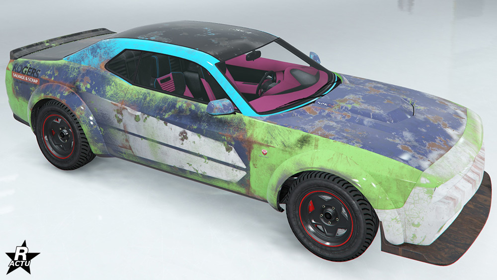 Motif "Gros carnage" qui ajoute un effet d'usure avec un peu de rouille sur la carrosserie, en plus de vinyles mauves recouvrant le capot et les portières, ainsi qu'un autre sur le toit, en noir cette fois.