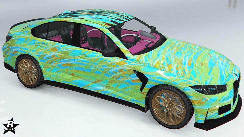 Motif "Projet artistik" qui ajoute une décalcomanie géante donnant un effet de ratures de feutres bleues et jaunes sur l'ensemble du bolide.