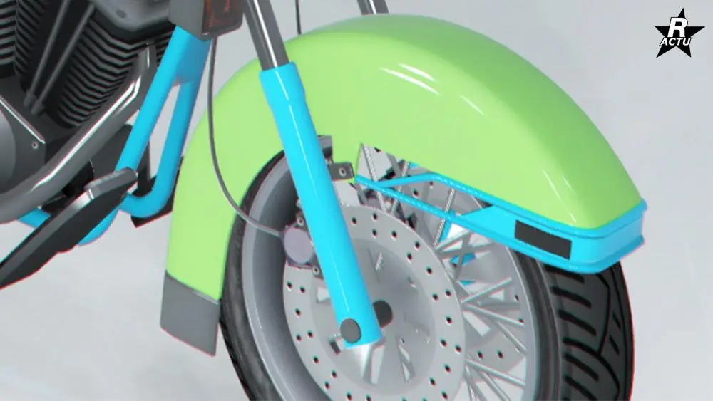 Garde-boue de série ressemblant à un casque au-dessus de la roue avant du deux roues.