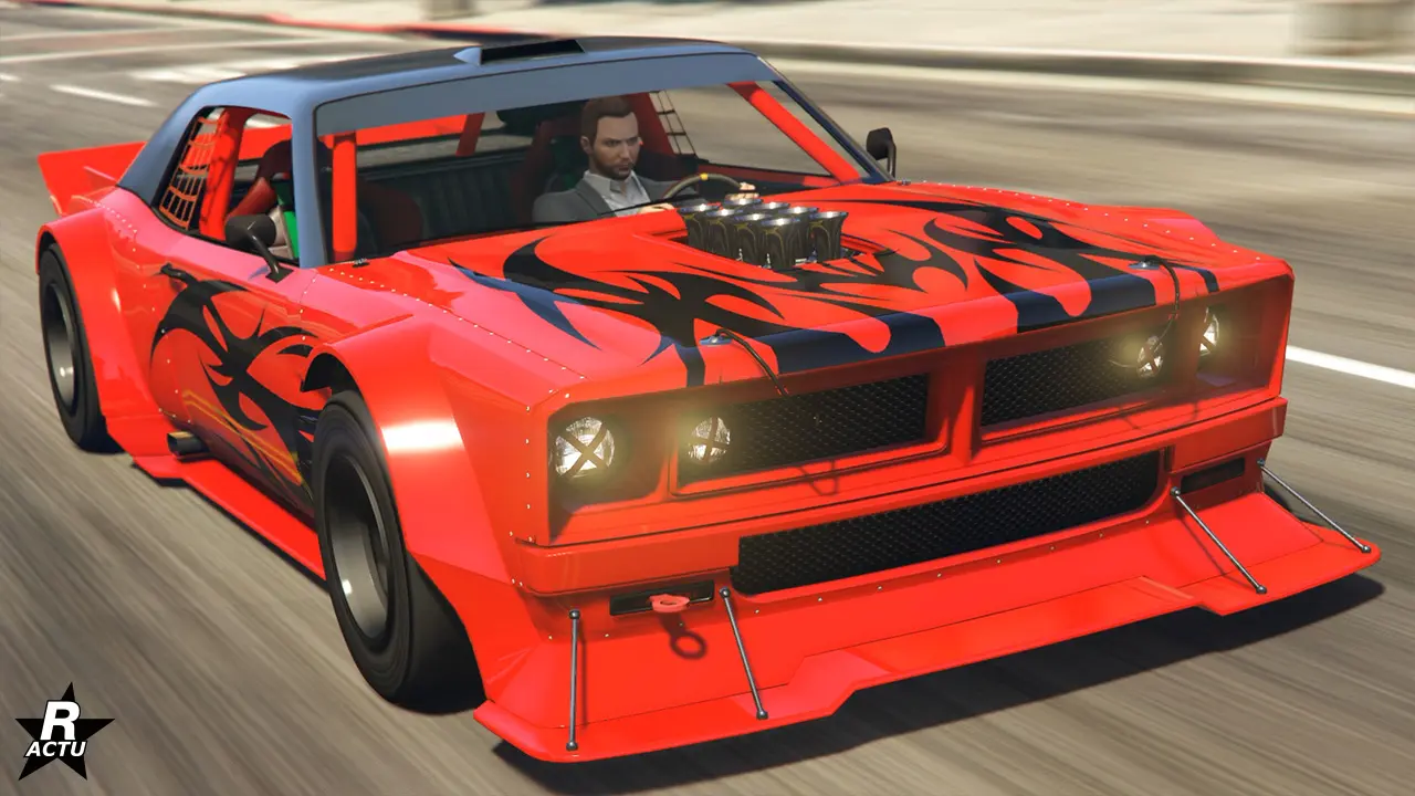 Vue avant de la sportive Tampa drift, la voiture est peinte en rouge vif et en gris métallisé pour ce qui est de son toit. La carrosserie dispose de décalcomanies de flammes noires sur le capot et les côtés latéraux.