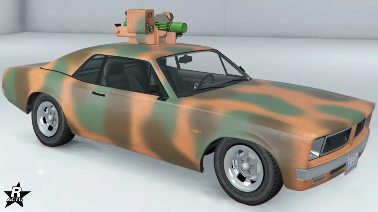 Camouflage militaire vert et brun, donnant un effet de vaporisation de la peinture sur le bolide.