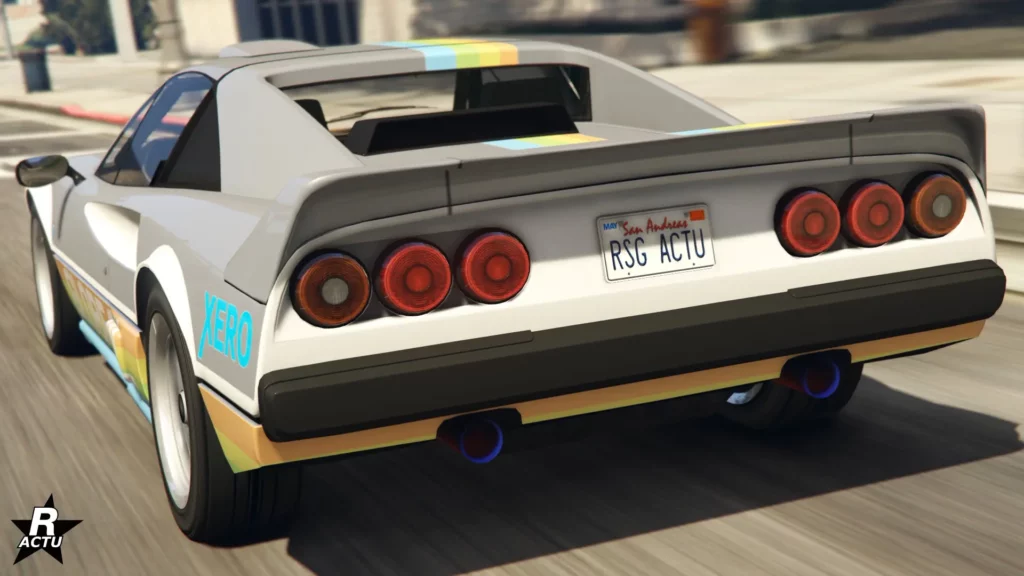 Vue arrière du bolide italien rétro Grotti Itali Classique. La voiture est de couleur grise.