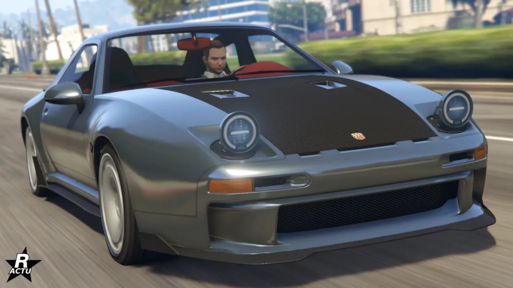 Vue avant de la Pfister Astrale de couleur gris métallisé et avec son capot en fibres de carbone.