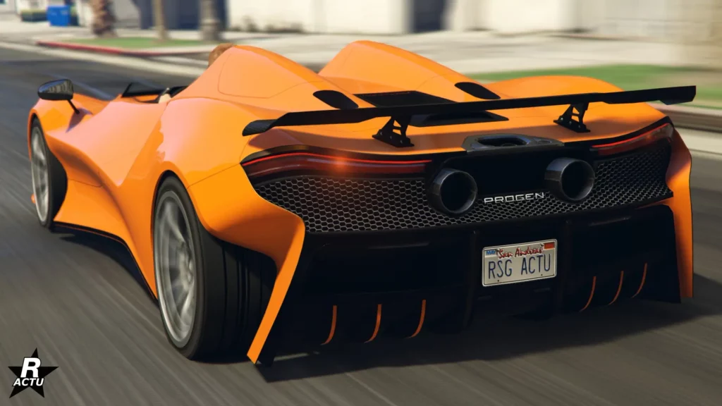 Vue arrière du roadster anglais Progen Luiva peint en orange.