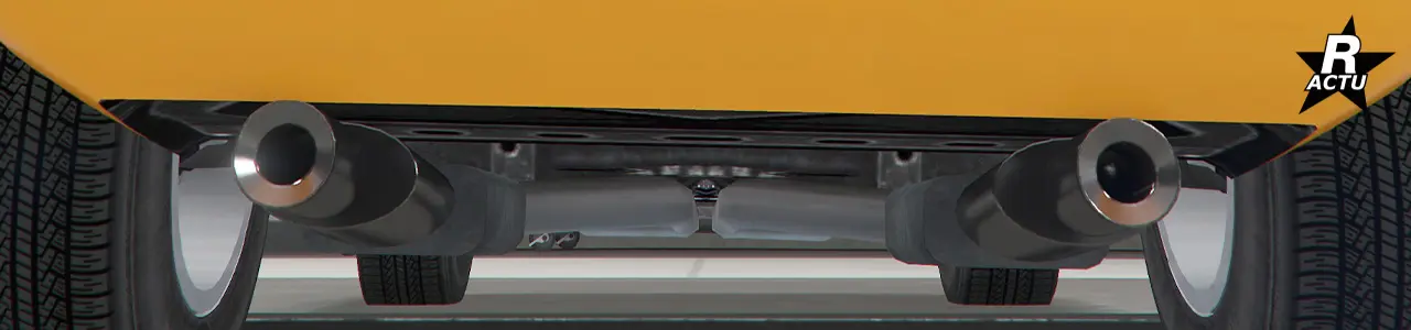 Un seul échappement chromé à embout biseauté de parte et d'autres du pare-chocs arrière.