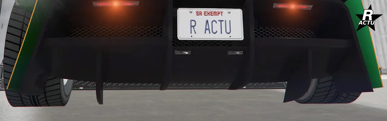 Deux ailettes aérodynamiques de couleur noir sous le pare-chocs arrière.