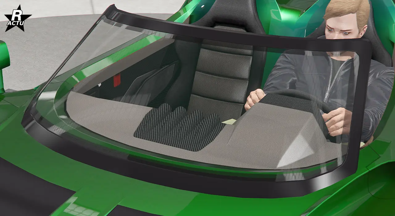 Pare-brise intégral.