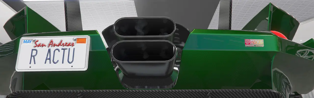 Pots d'échappement rectangulaire et ovale aux extrémités.