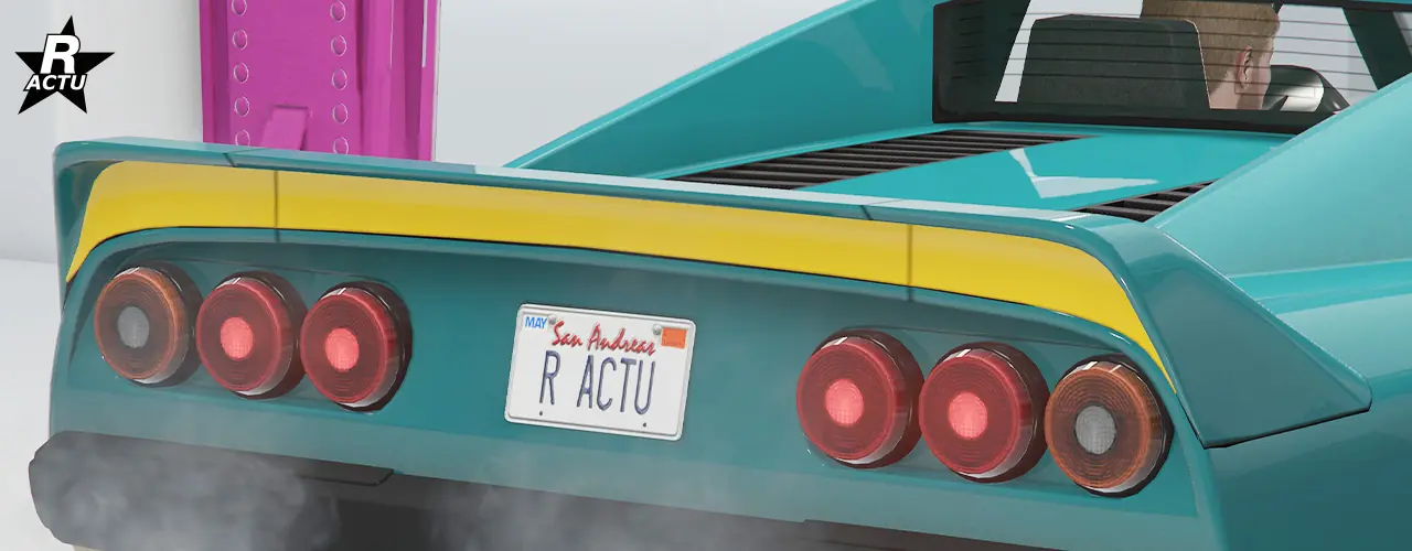 Aileron en bec de canard de couleur principale avec une bordure extérieure et une bande intérieur couleur secondaire.