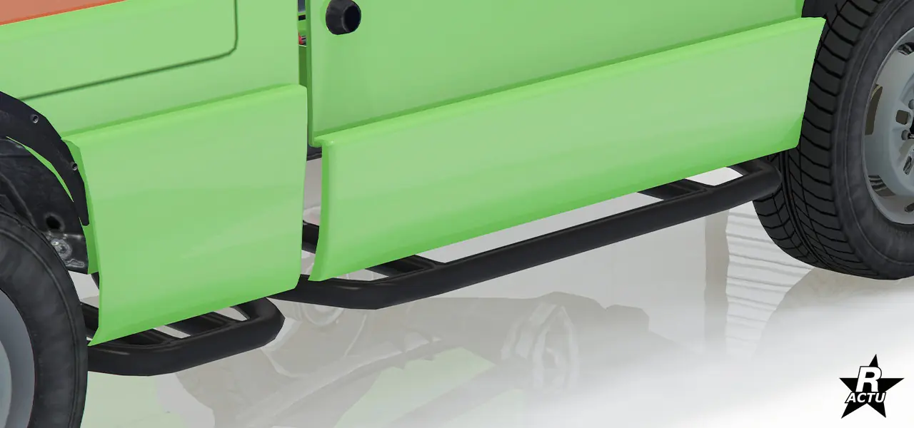 Bas de caisse étendu couleur secondaire avec tubes noires en-dessous, servant de marchepied.