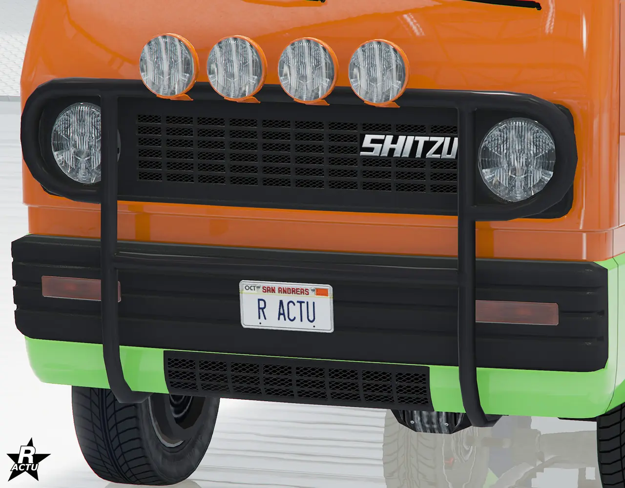 Option de pare-buffle noire surmontée de 4 phares additionnels, partant du bas du pare-chocs avant et s'élançant autour des phares avant situés entre la calandre.