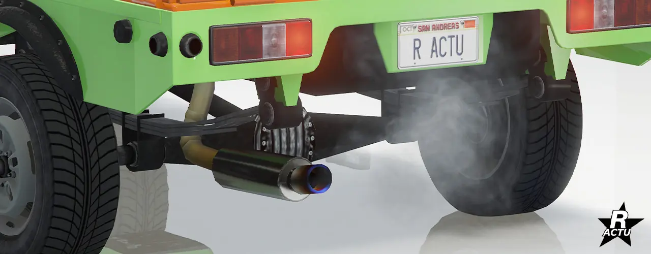 Petit pot d'échappement custom chromé avec embout cylindrique en titane, sous le pare-chocs arrière du véhicule.