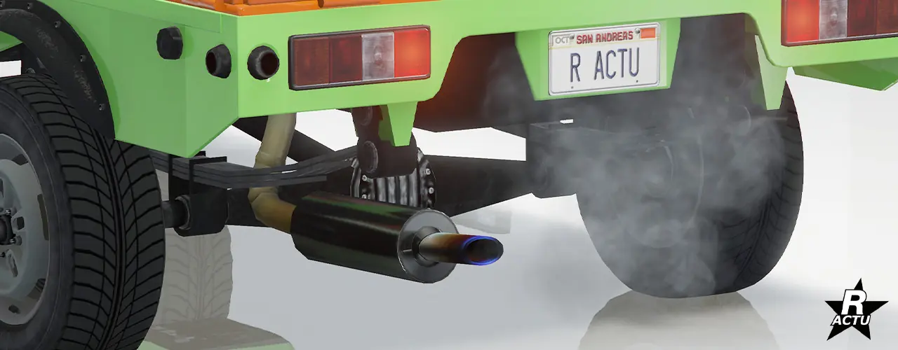 Grand pot d'échappement custom chromé avec embout en titane de forme ovale, sous le pare-chocs arrière du Shitzu Keitora.