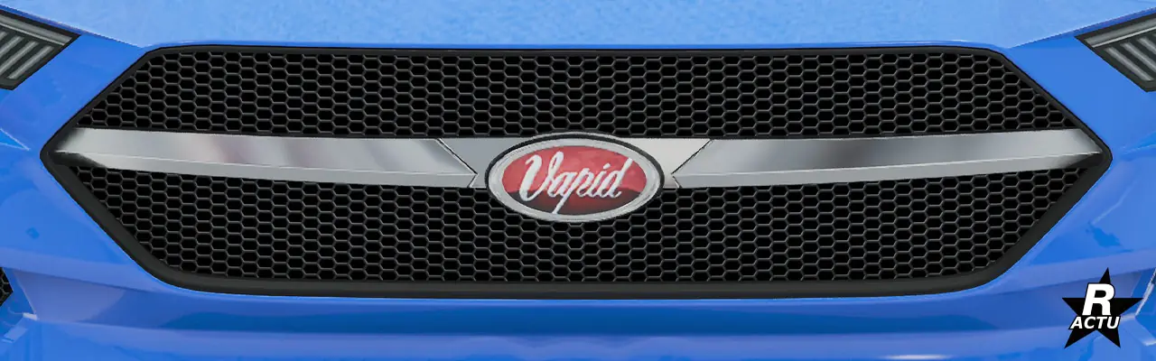 Calandre de série de la voiture Vapid Dominator GT, où une barre horizontale chromée, surmontée du sigle constructeur, traverse le centre de la calandre avant, avec des mailles juste derrière.